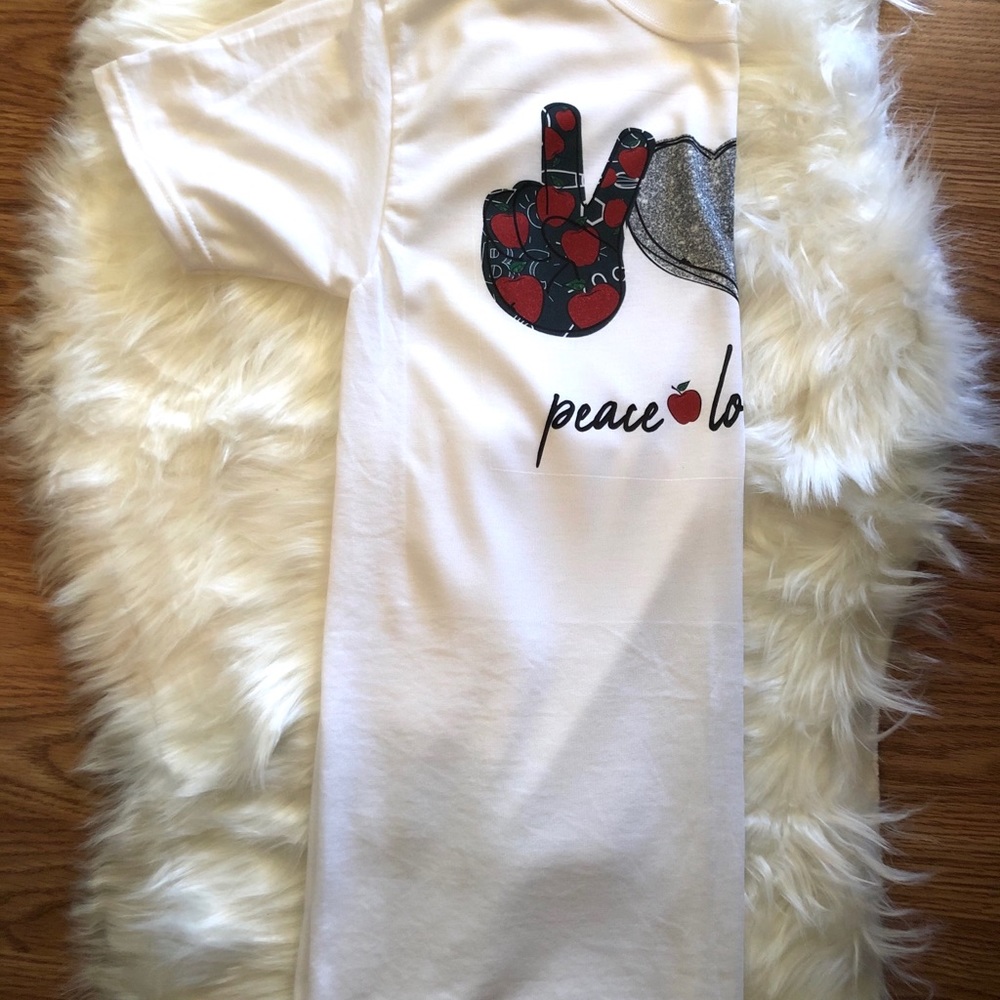 Peave Love Teach Tee - Picture 4 of 5